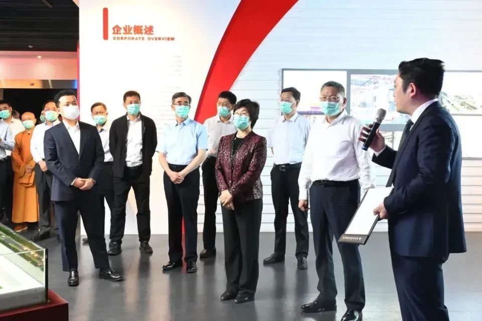 省政协主席张义珍率住苏全国政协委员来龙8头号玩家参观调研