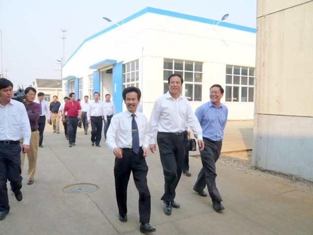 政府加油鼓劲 龙8头号玩家发展无忧
