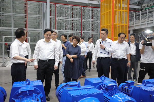 陈金虎市长一行来龙8头号玩家股份调研 并在龙8头号玩家主持召开重点提案办理座谈会