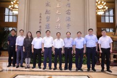 丹徒区委书记谢继步一行参观考察龙8头号玩家股份